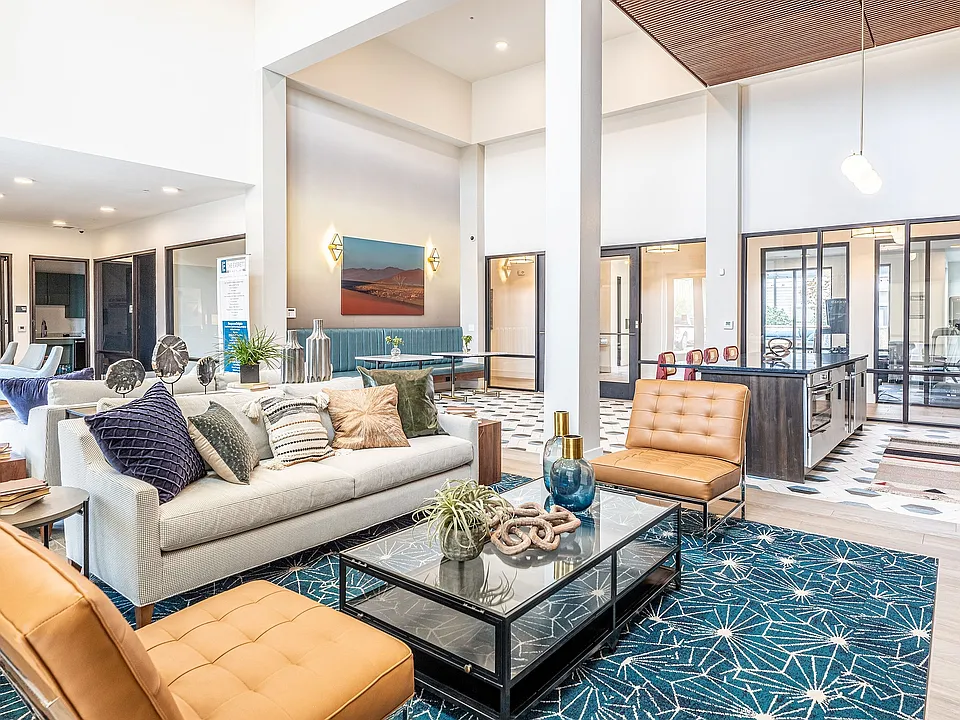 The Everett at Ally Village