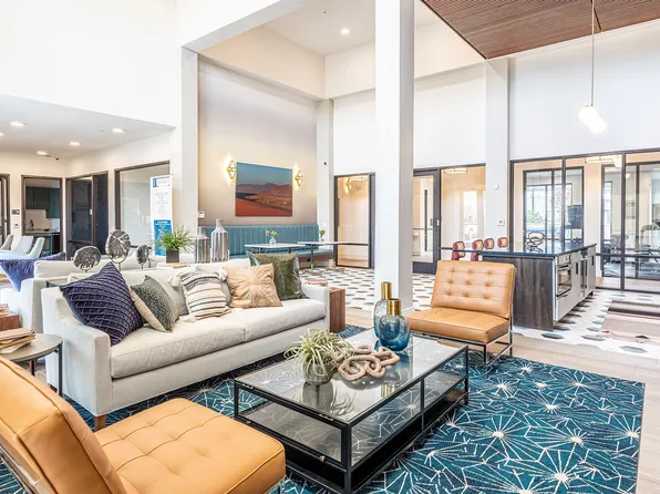 The Everett at Ally Village