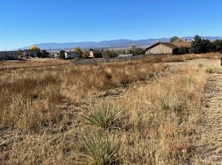 978 S Harmony Dr, Pueblo, CO 81007