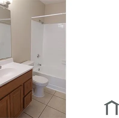 8746 Mallard Reserve Dr — Photo 14