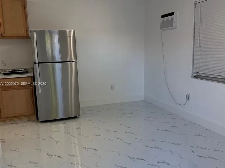 1765 SW 21st St #2 — Photo 4