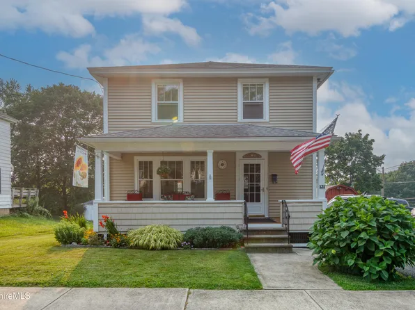 131 Lenox Ave, Pittsfield, MA 01201