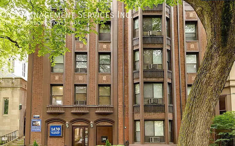 1504 N Dearborn Pkwy, Chicago, IL — Photo 10
