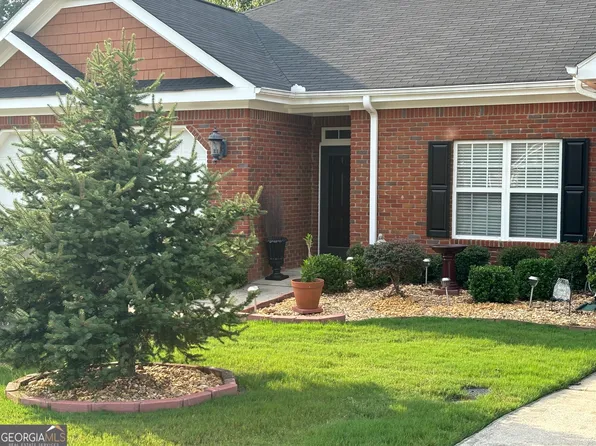 2520 Rosehill Cir, Lithia Springs, GA 30122