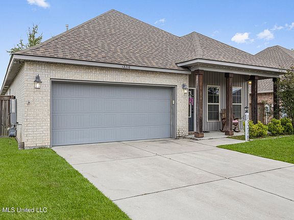 3rd image of 13216 W Jackson Lee Dr