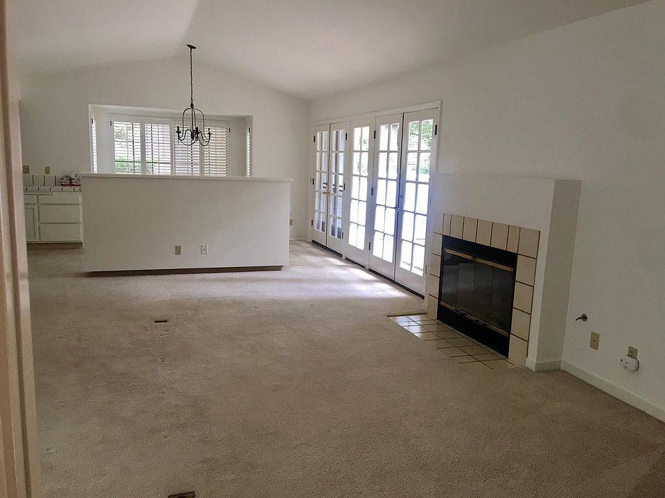 1st image of 18003 Harvard Ct
