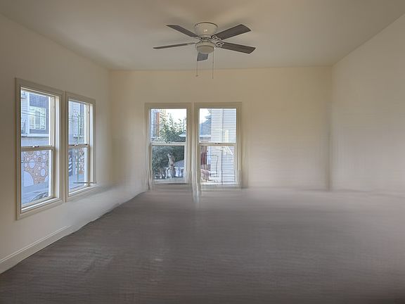 3rd image of 428 26th St #B