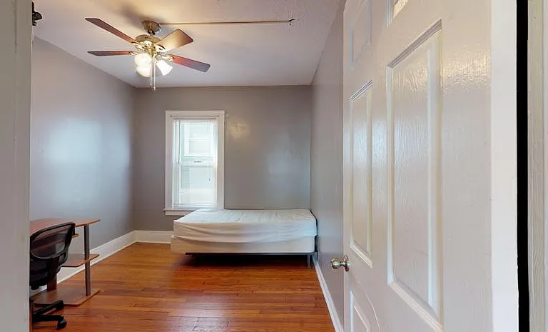 201 Comstock Ave #1R — Photo 8