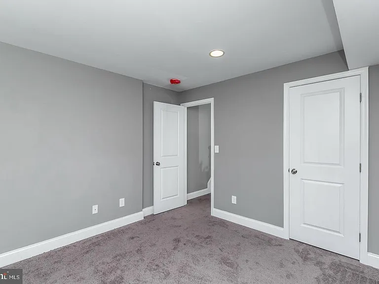 1505 Clarkson St — Photo 25