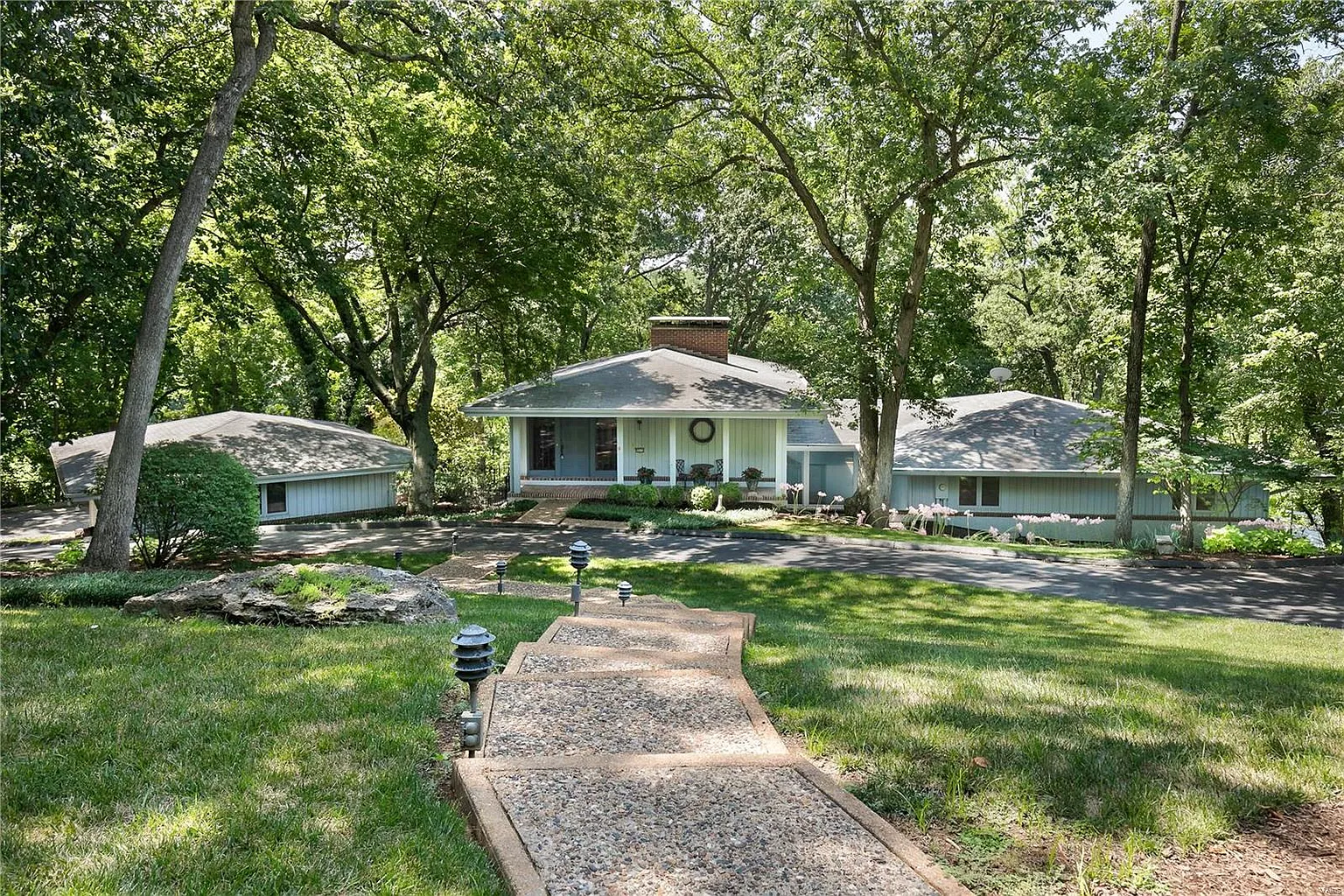 9572 Sunny Creek Ln photo 1