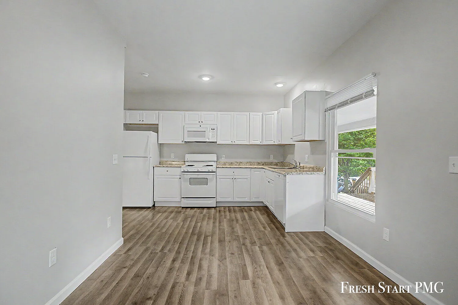 3 bed, 2.0 bath, 1056 sqft, $1,499 — Photo 3