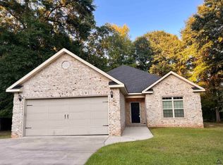 102 Village Walk, Centerville, GA 31028