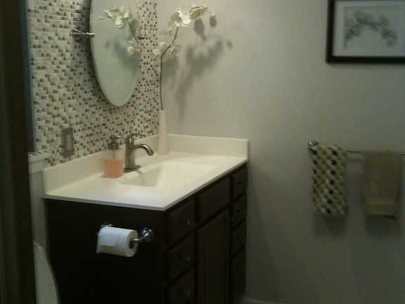 main bath/master/4 ft shower