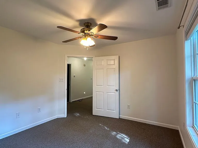 250 Hodgson Dr — Photo 30