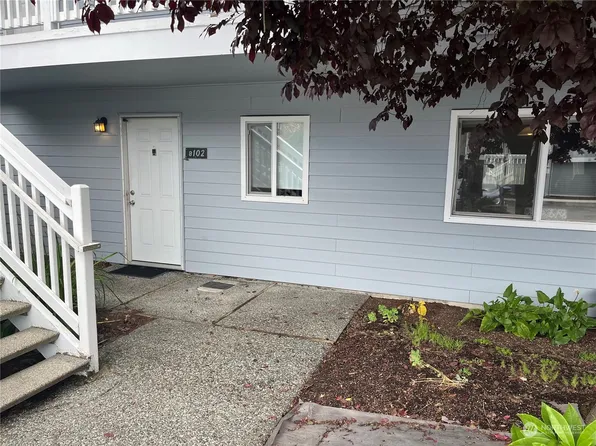 8823 Holly Drive #B102, Everett, WA 98208