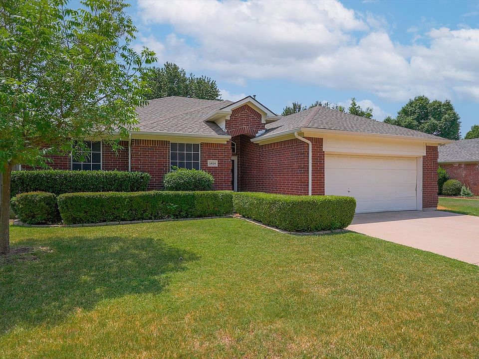 1st image of 1414 Park Palisades Dr