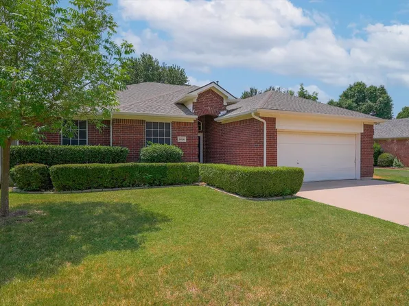 1414 Park Palisades Dr, Corinth, TX 76210