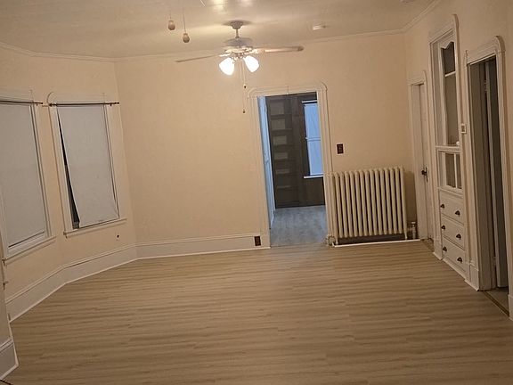 3rd image of 16 Collins St #14