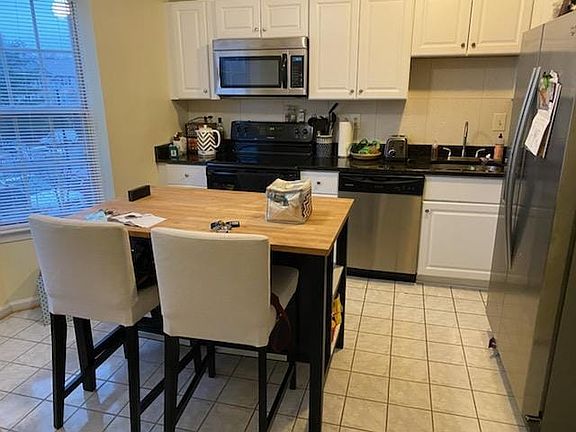 3rd image of 13752 Flowing Brook Ct Suite 35A
