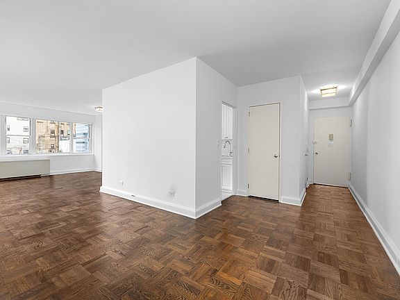 5th image of 215 E 68th St APT 16J