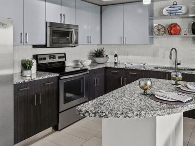 8000 West Dr APT 525, North Bay Village, FL, 33141
