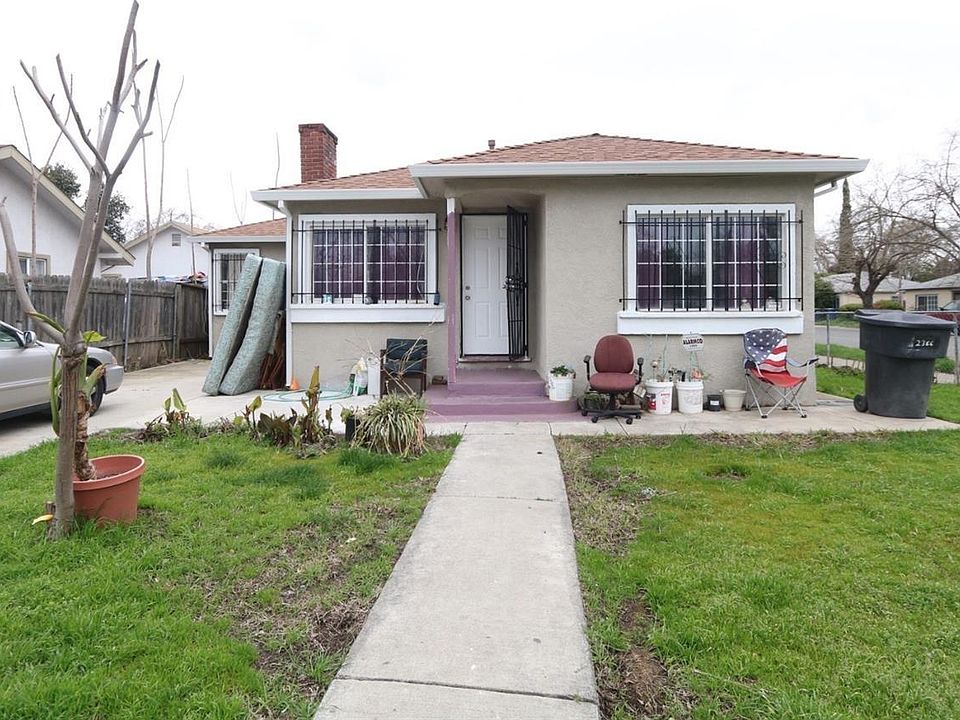 1st image of 2299 Empress St