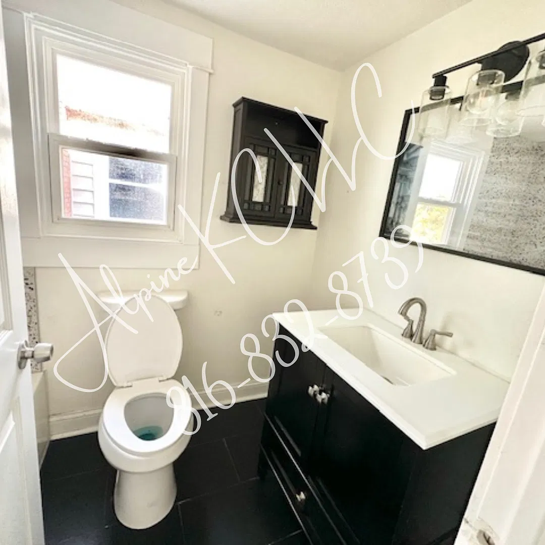 3 bed, 1.5 bath, 1417 sqft, $1,595 — Photo 2
