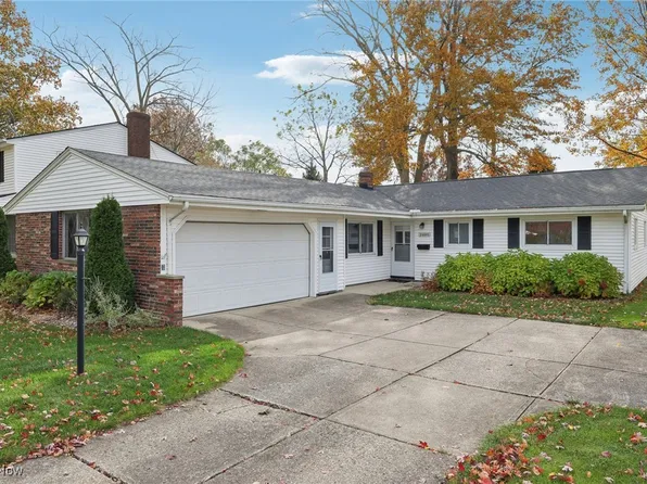 24601 Mitchell Dr, North Olmsted, OH 44070