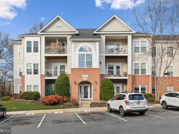1505 N Point Dr APT 202, Reston, VA 20194