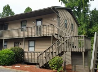 210 D Vista Cir, Winston Salem, NC 27106