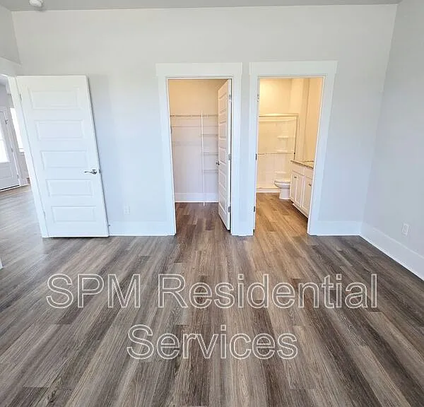 2235 Sweetspire St — Photo 10