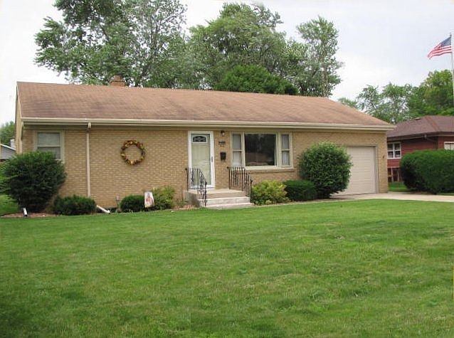 1st image of 912 N Alann Dr