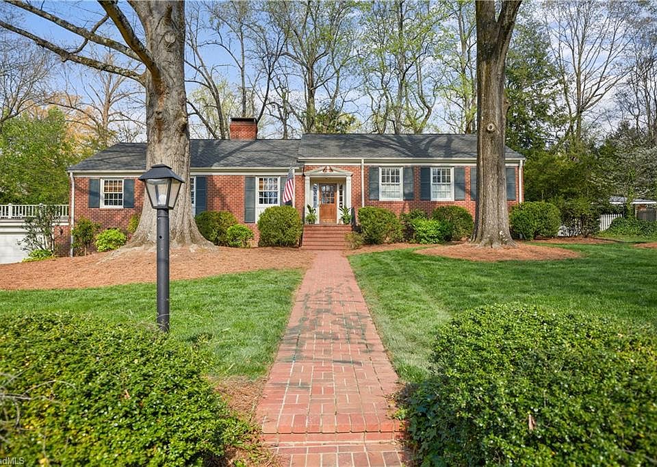1st image of 606 Elmwood Dr