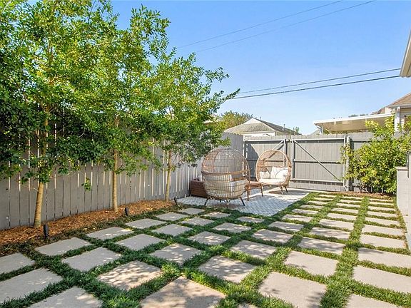 5th image of 820 Filmore Ave