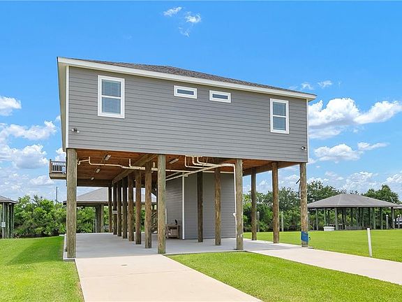 2nd image of 2525 Fort Beauregard Blvd