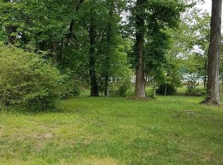 101 Beecham Dr, Yorktown, VA 23692