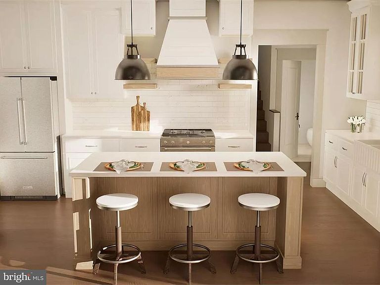 Listing photo 5