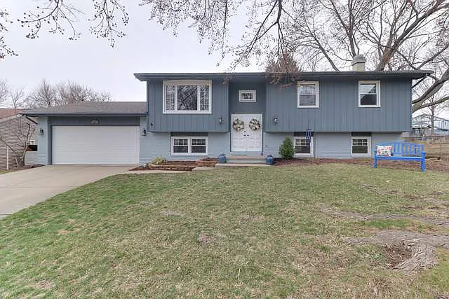 317 Raleigh Ct photo 1