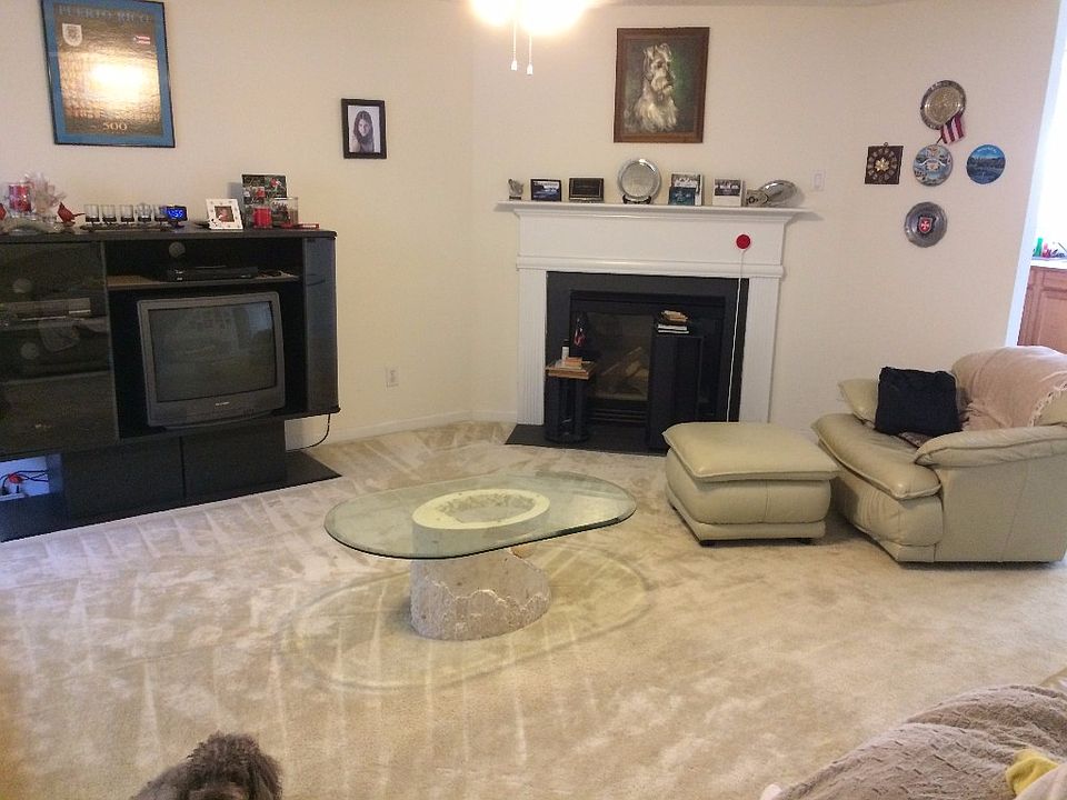 1st image of 436 Village Bluff Dr