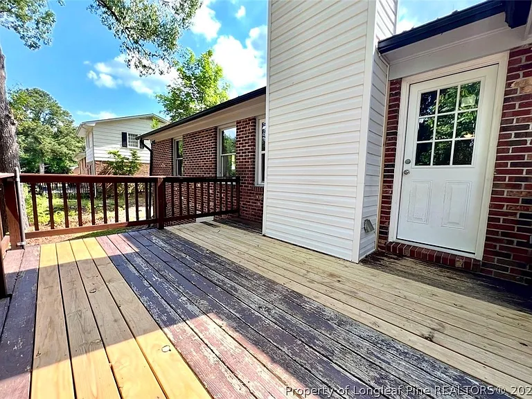 715 Ashburton Dr — Photo 32