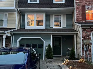 12 Stoneshire Dr, Glassboro, NJ 08028