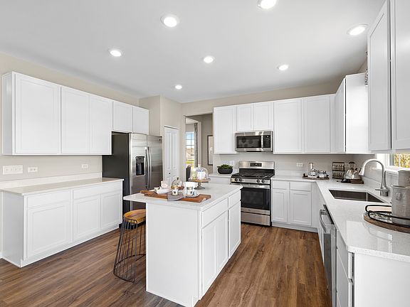 3rd image of 705 Erwin St