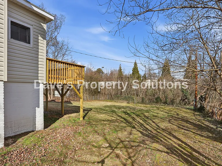 408 Seaman St — Photo 25