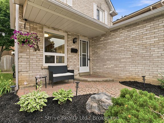 2nd image of 54 Deverill Cres