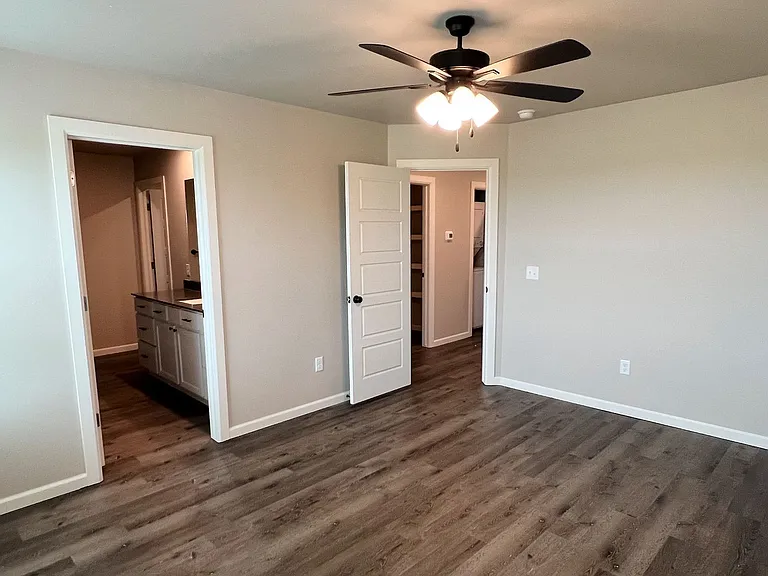7713 Owen Ln — Photo 16