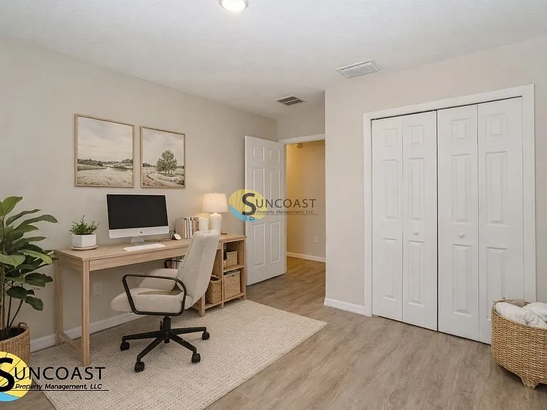 1631 SW 160th Pl — Photo 1