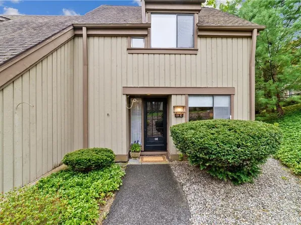 19 Heritage Village #E, Southbury, CT 06488