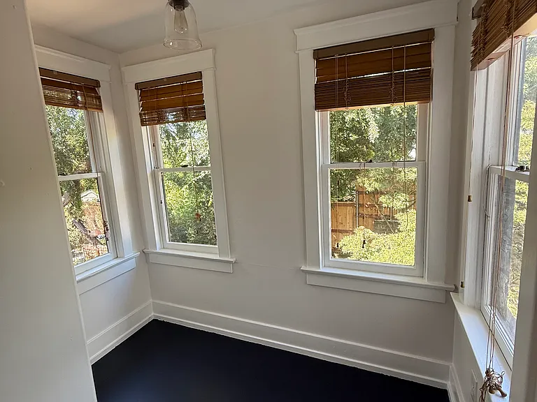 2046 Cerro Gordo St — Photo 23