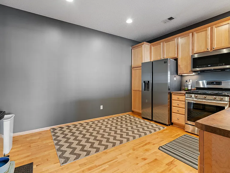 8381 Townsend Dr — Photo 6
