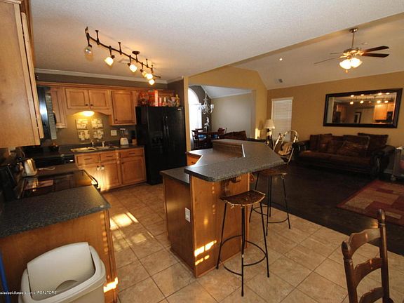 4th image of 2743 Mariah Ln